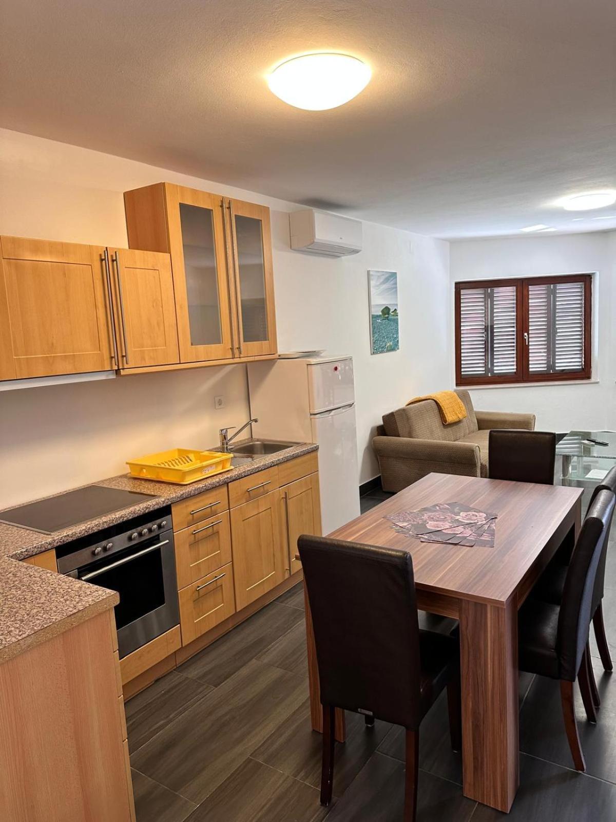 Apartman Nikola Salatić Extérieur photo