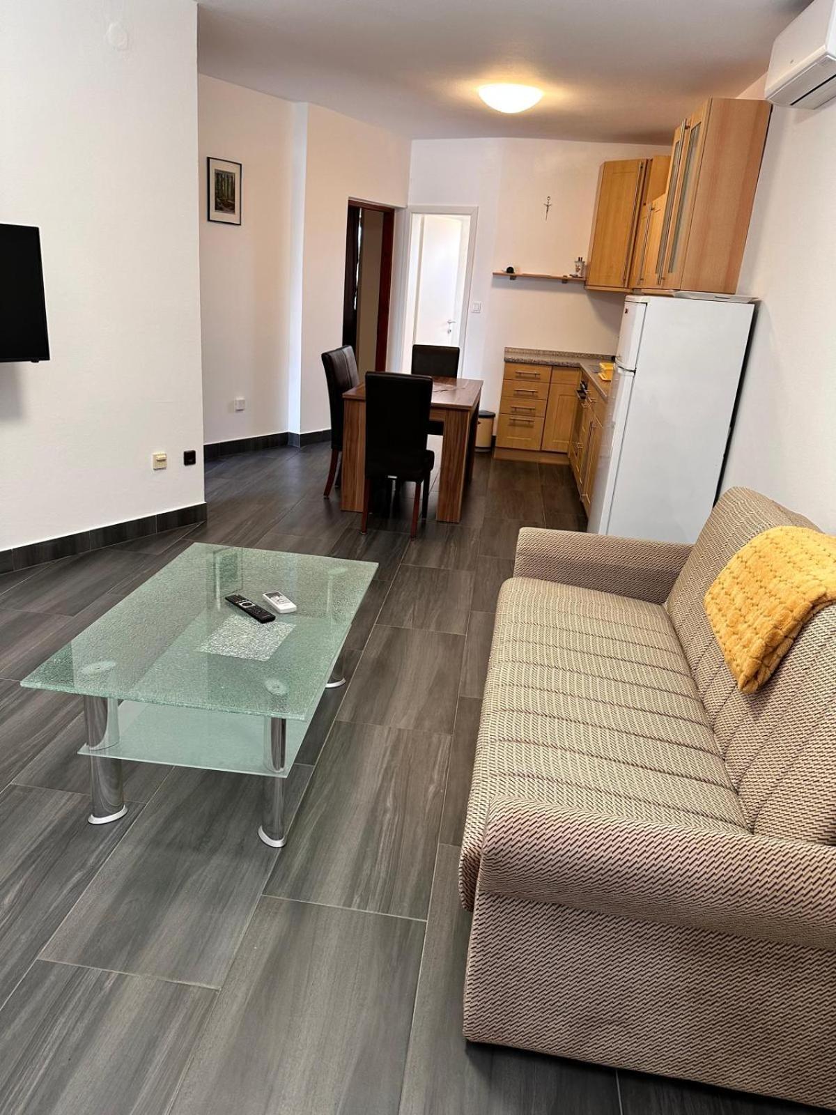 Apartman Nikola Salatić Extérieur photo